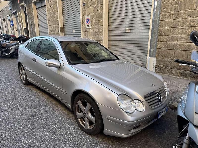 Usata Mercedes C200 163 CV (119 kW) 2002 Coupé