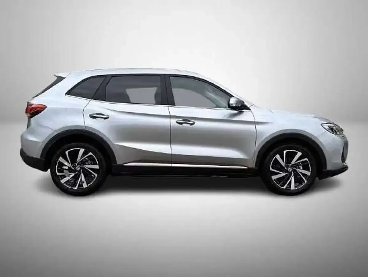 Nuova MG ZS Luxury 197 CV (144 kW) 2026 Grigio SUV