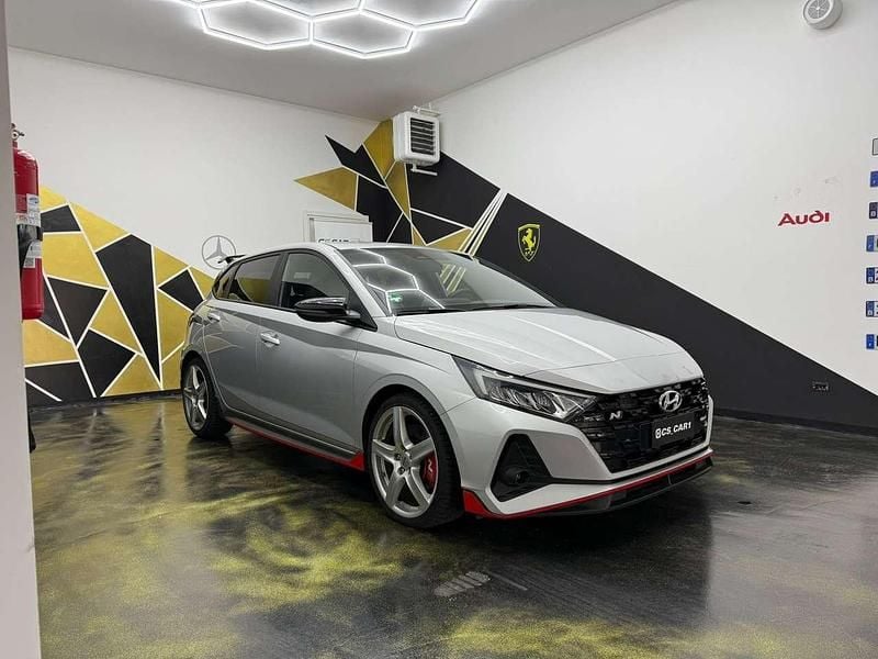 Sleek silver Usata 2022 Hyundai i20 N Performance Due volumi | 23.600 € (Super prezzo) - Immagine 1/4