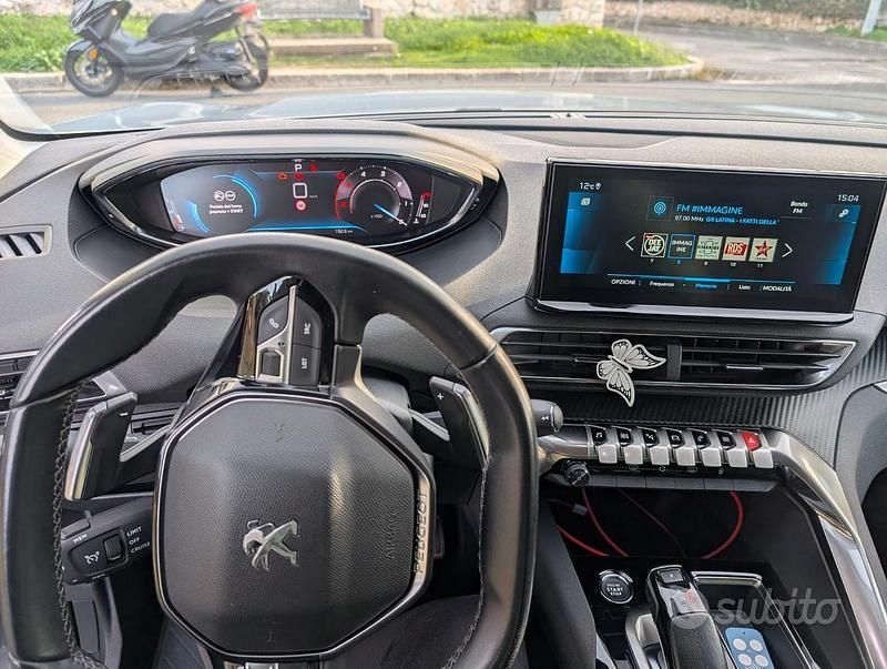 Usata Peugeot 3008 131 CV (96 kW) 2022 Grigio Station wagon