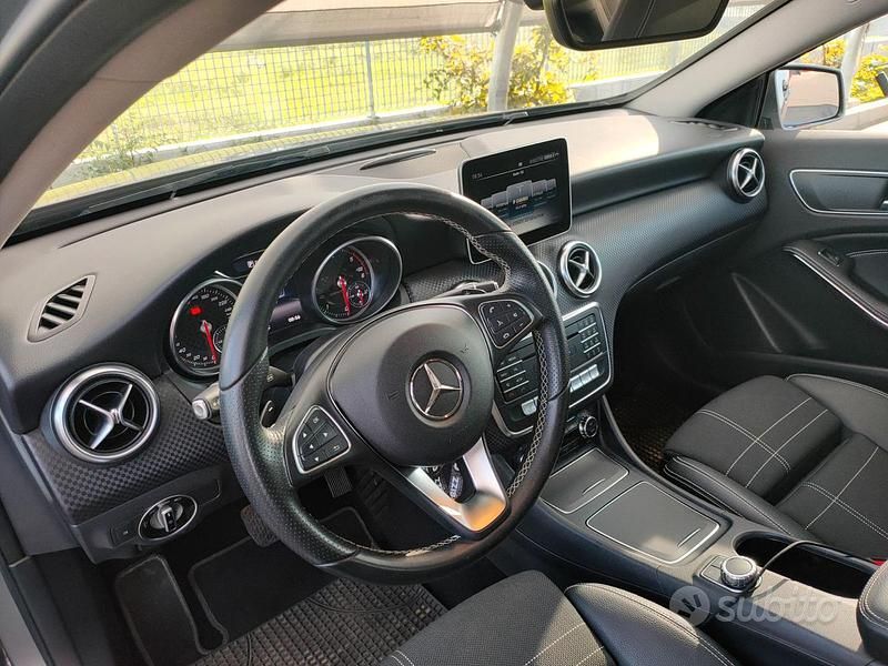 Usata Mercedes A200 136 CV (100 kW) 2017 Berlina