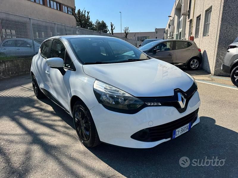Usata Renault Clio IV 90 CV (66 kW) 2016 Bianco pastello Berlina