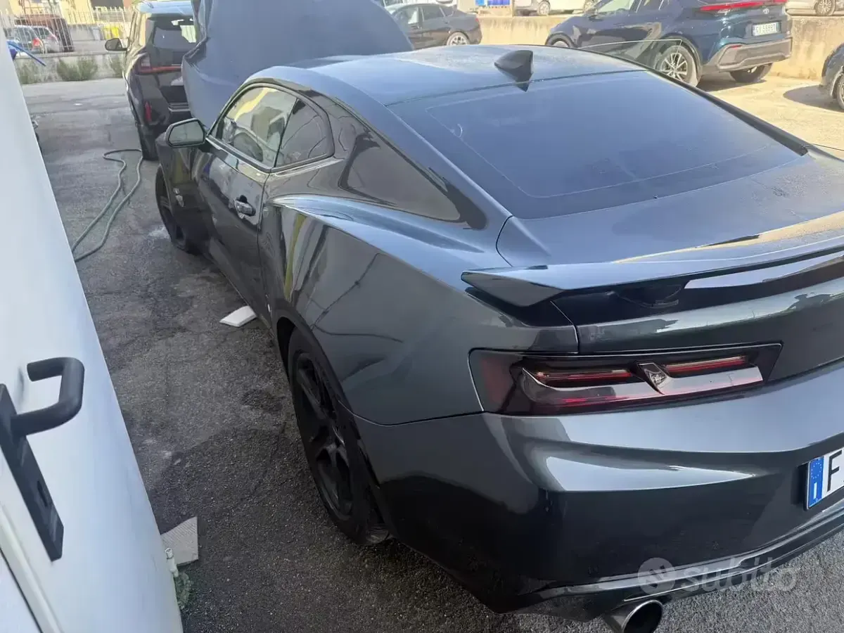 Usata Chevrolet Camaro 275 CV (202 kW) 2017 Grigio Coupé
