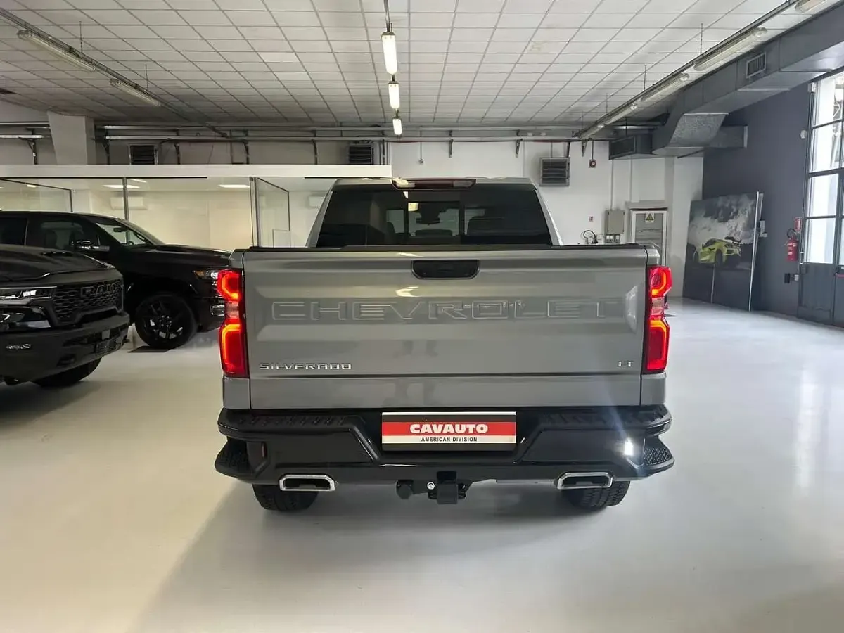 Nuova Chevrolet Silverado LT 420 CV (308 kW) 2026 Grigio SUV