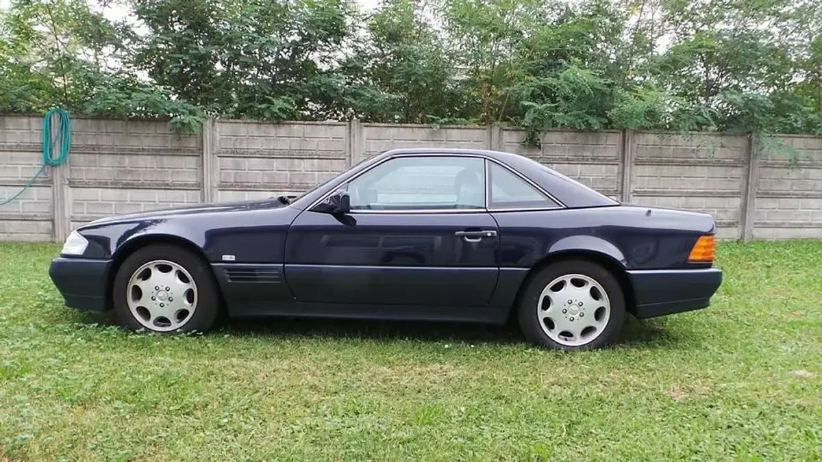 Usata Mercedes SL300 231 CV (169 kW) 1991 Blu/azzurro Cabrio