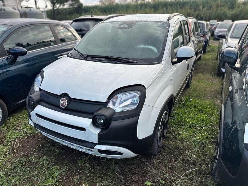 Usata Fiat Panda Cross Cross 69 CV (50 kW) 2025 Bianco Utilitaria