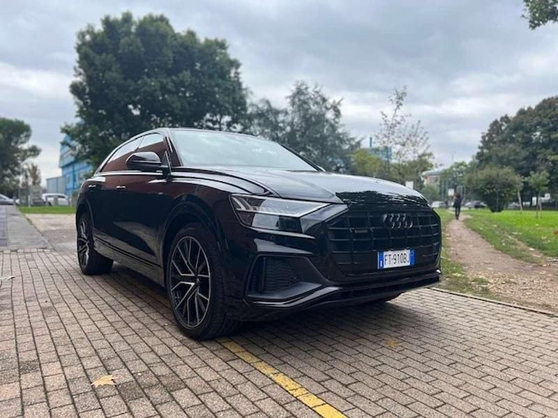 Usata Audi Q8 Sport 286 CV (210 kW) 2019 Nero SUV