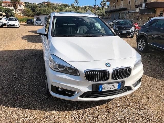 Usata BMW 218 Luxury Line 149 CV (109 kW) 2018 Bianco Station wagon