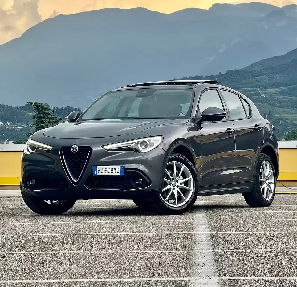 Usata Alfa Romeo Stelvio Executive 210 CV (154 kW) 2017 Nero SUV