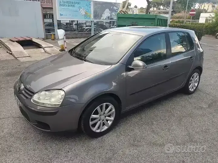 Usata VW Golf IV Comfortline 105 CV (77 kW) 2006 Berlina