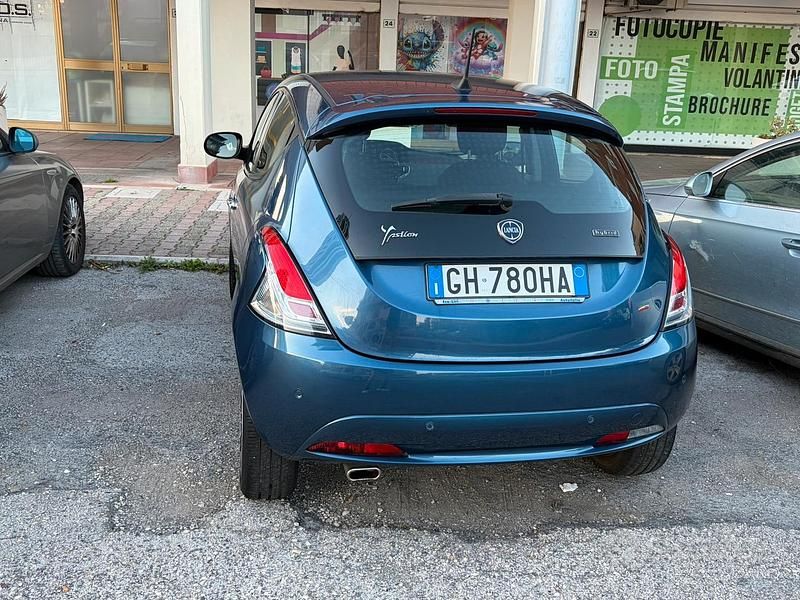 Usata Lancia Ypsilon 70 CV (51 kW) 2021 Utilitaria