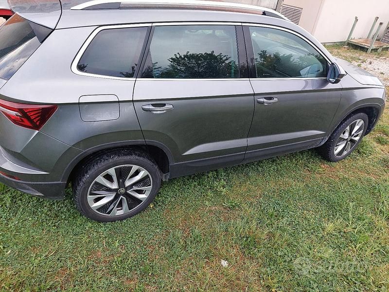 Usata Skoda Karoq 150 CV (110 kW) 2023 Grigio SUV