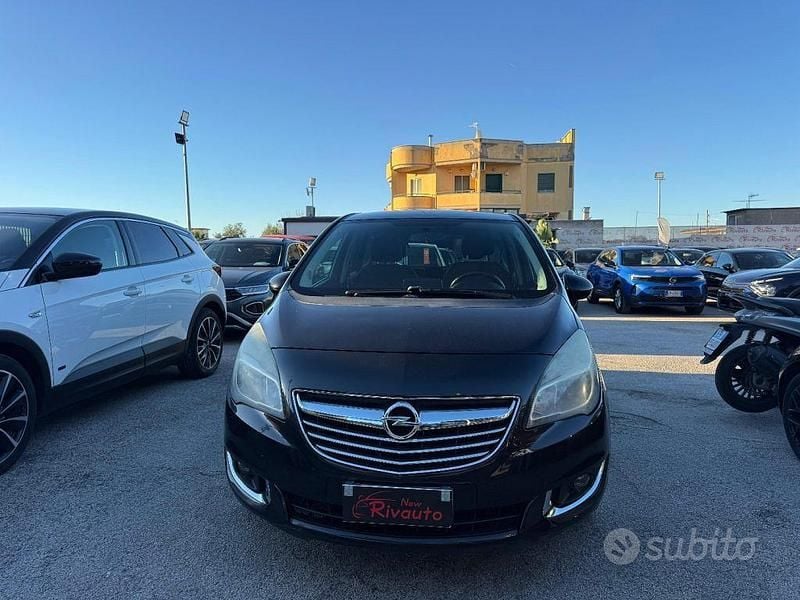 Usata Opel Meriva Cosmo 95 CV (69 kW) 2015 Nero Monovolume