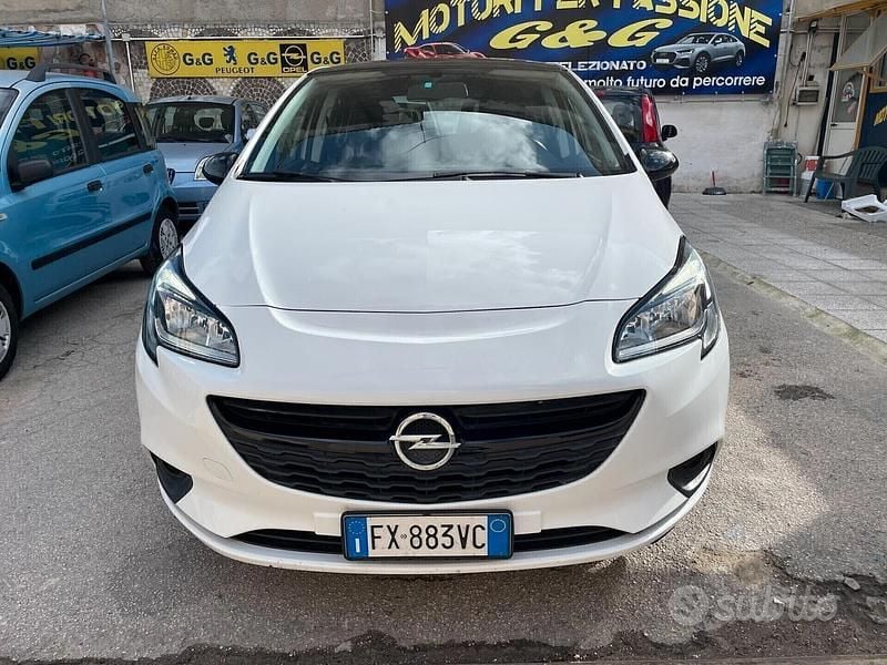 Bianco Usata 2019 Opel Corsa Tre volumi | 9000 € (Buon prezzo) - Immagine 1/4