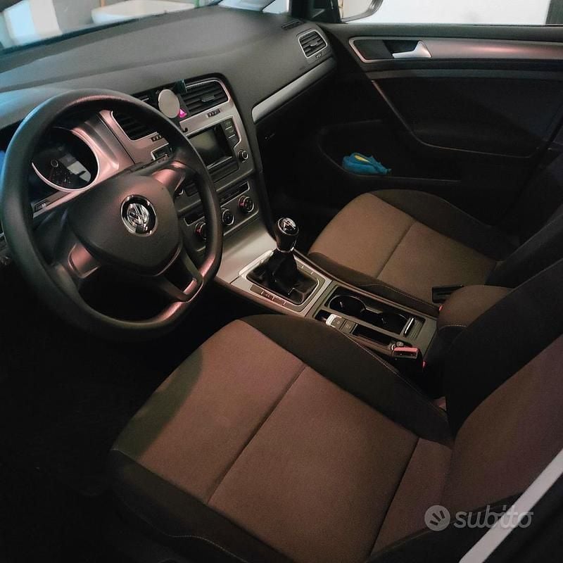 Usata VW Golf VII Trendline 2014 Berlina