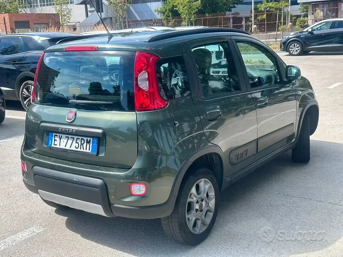 Usata Fiat Panda 4x4 75 CV (55 kW) 2015 Grigio Utilitaria