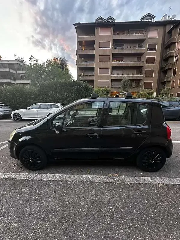 Usata Renault Modus Dynamique 68 CV (50 kW) 2008 Monovolume