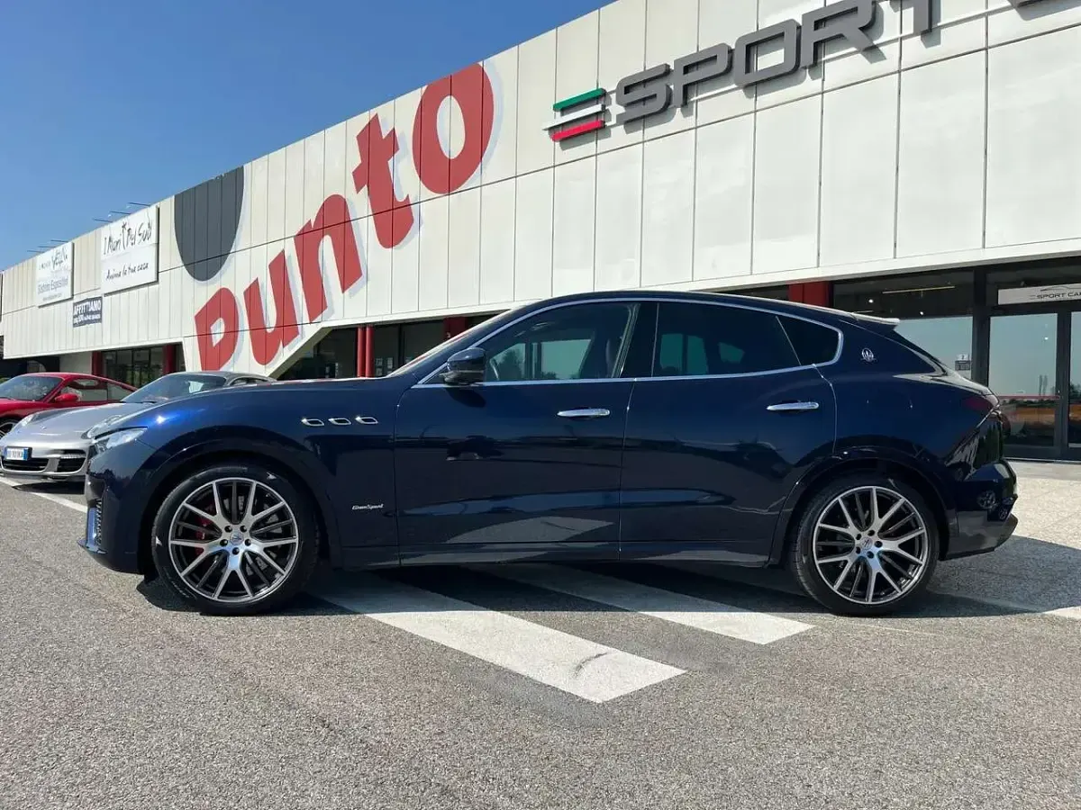 Usata Maserati 430 430 CV (316 kW) 2019 Blu/azzurro Coupé