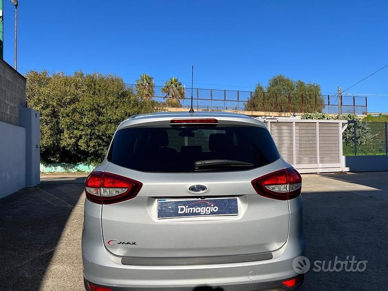 Usata Ford C-MAX Titanium 120 CV (88 kW) 2017 Grigio Monovolume