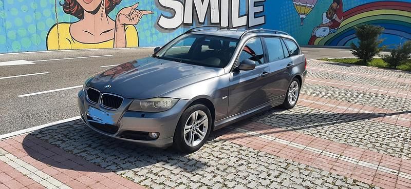 Usata BMW 320 177 CV (130 kW) 2009 Grigio Station wagon