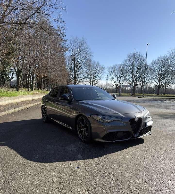 Usata Alfa Romeo Giulia Veloce 190 CV (139 kW) 2020 Grigio Berlina