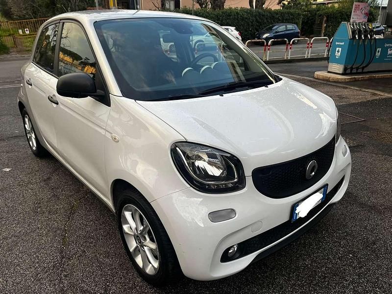 Usata Smart ForFour Passion 71 CV (52 kW) 2017 Bianco Utilitaria