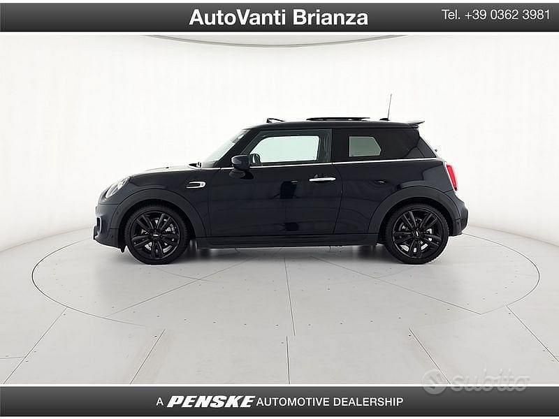 Usata Mini John Cooper Works 136 CV (100 kW) 2020 Blu Utilitaria