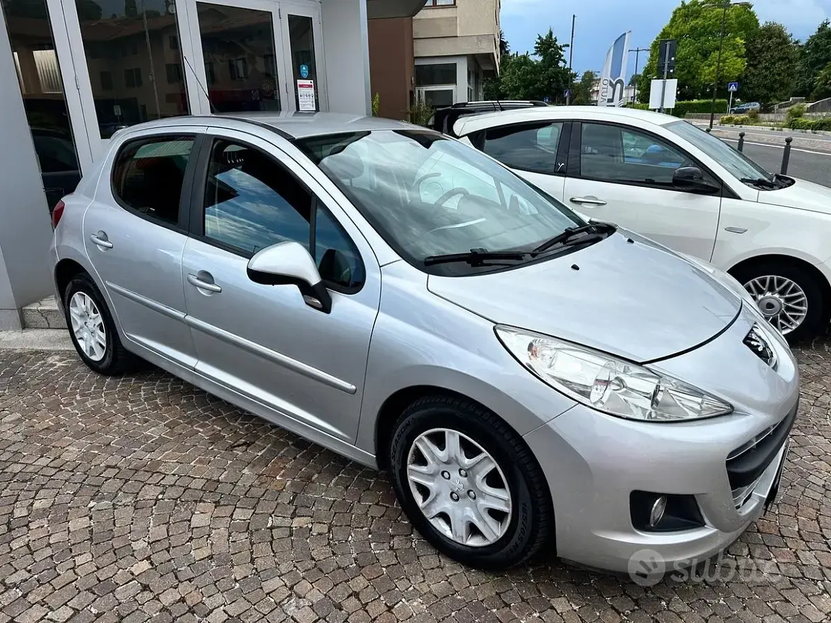 Usata Peugeot 207 Allure 95 CV (69 kW) 2011 Grigio Berlina