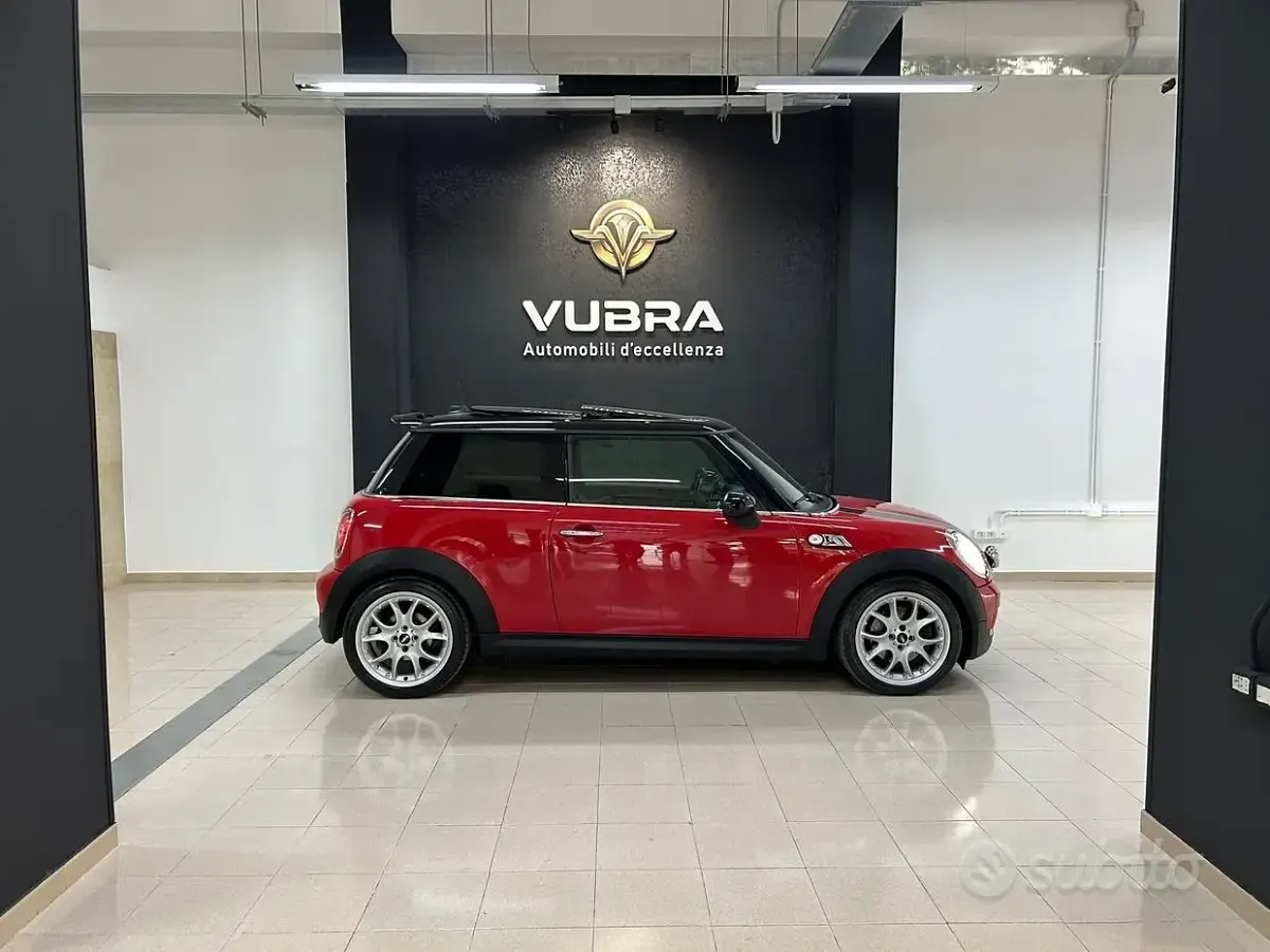 Usata Mini Cooper S 184 CV (135 kW) 2010 Rosso Utilitaria