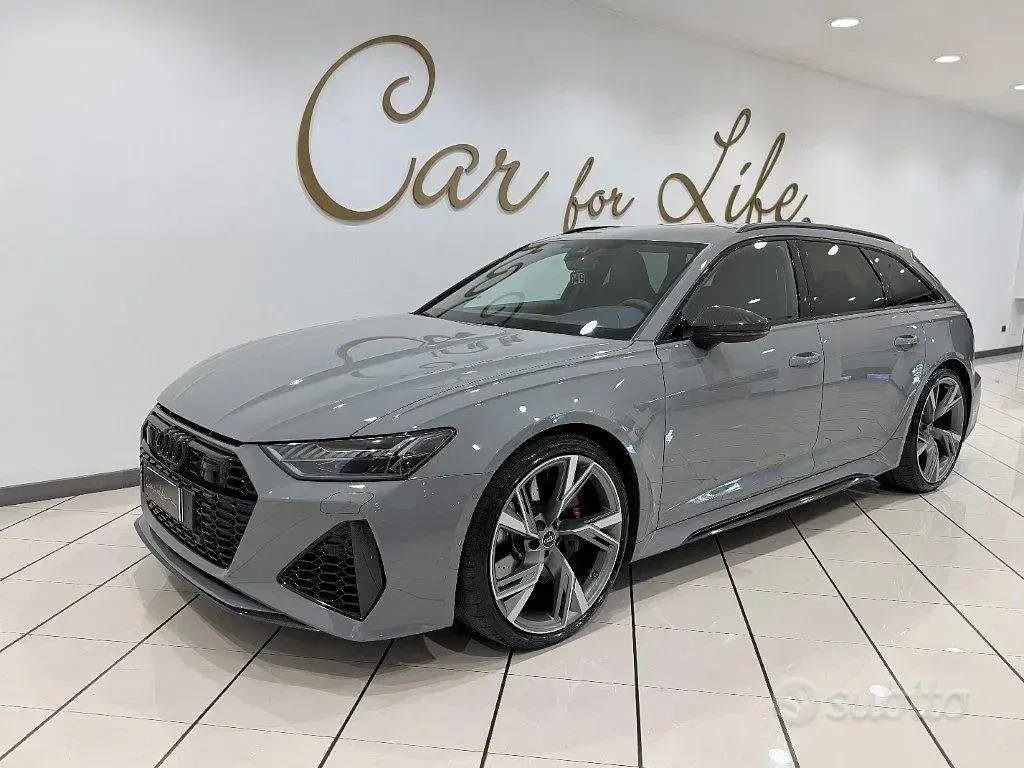 Usata Audi RS6 Ambiente 600 CV (441 kW) 2022 Grigio Station wagon