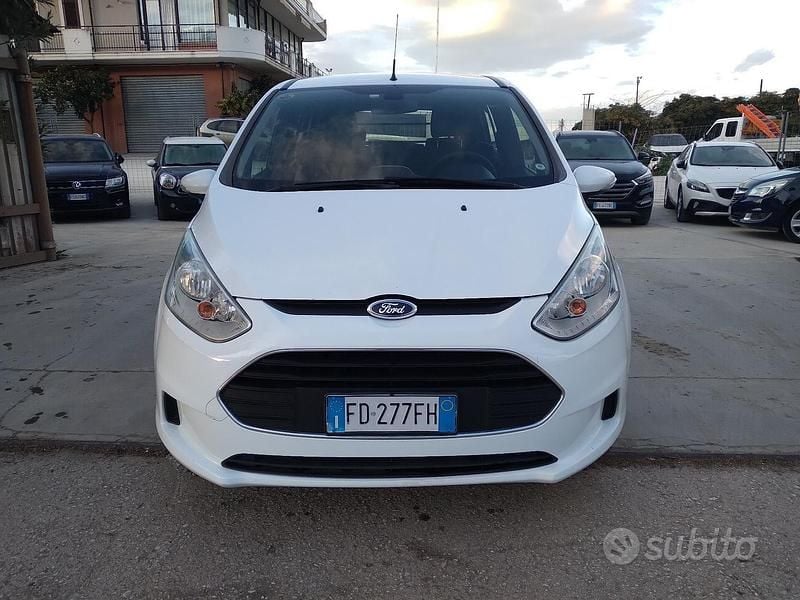 Usata Ford B-MAX Business Edition 75 CV (55 kW) 2016 Bianco Monovolume