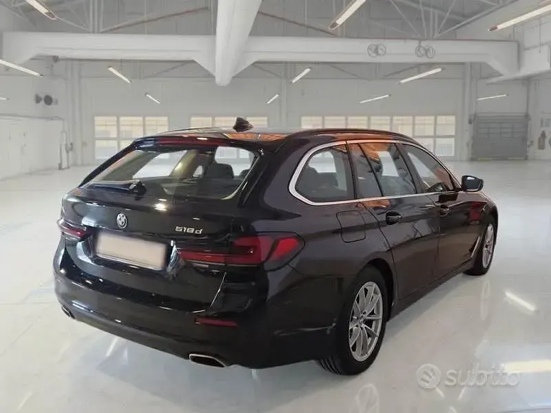 Usata BMW 518 Efficient Dynamics 150 CV (110 kW) 2022 Nero Station wagon