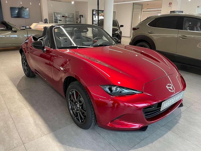 Nuova Mazda MX5 Homura-Line 132 CV (97 kW) 2026 Soul red crystal Cabrio