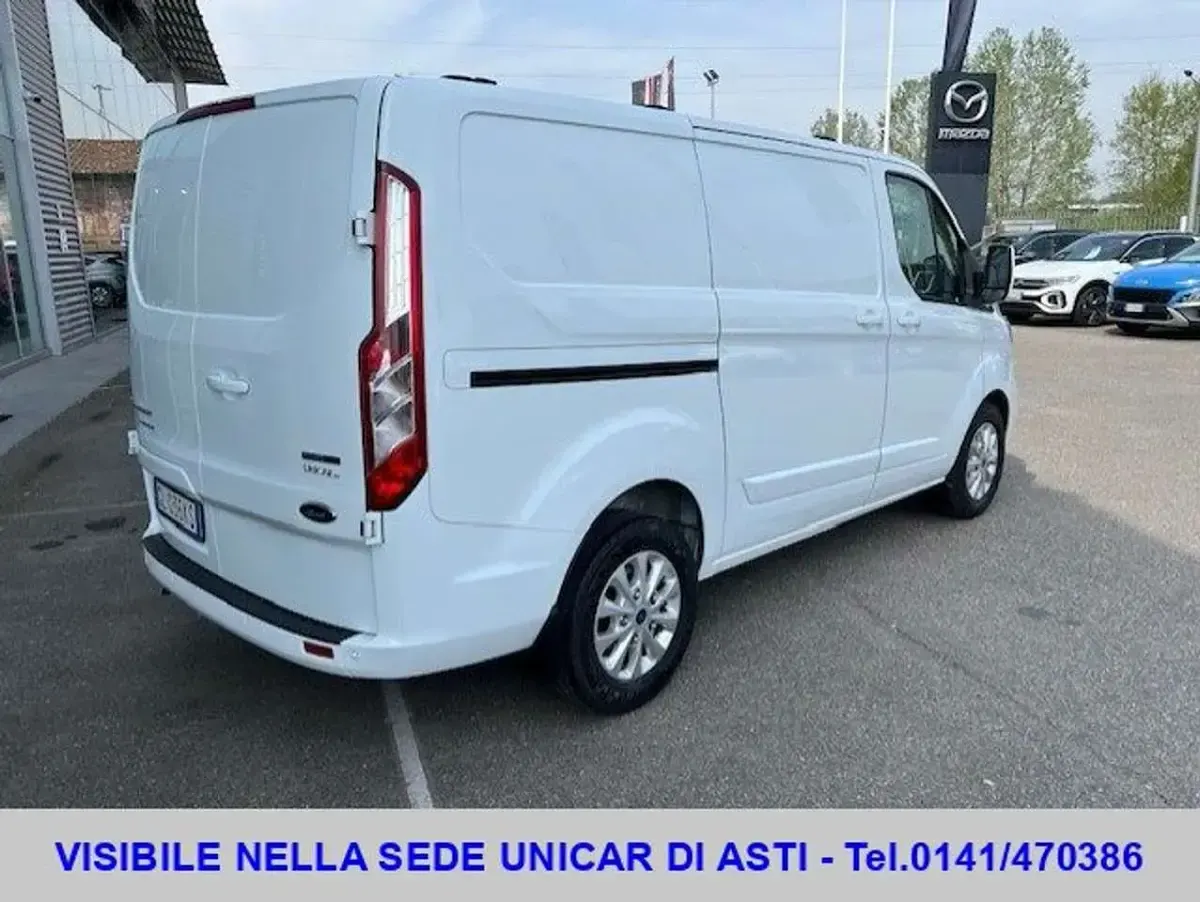 Usata Ford Transit Custom Titanium 170 CV (125 kW) 2023 Frozen white Furgone