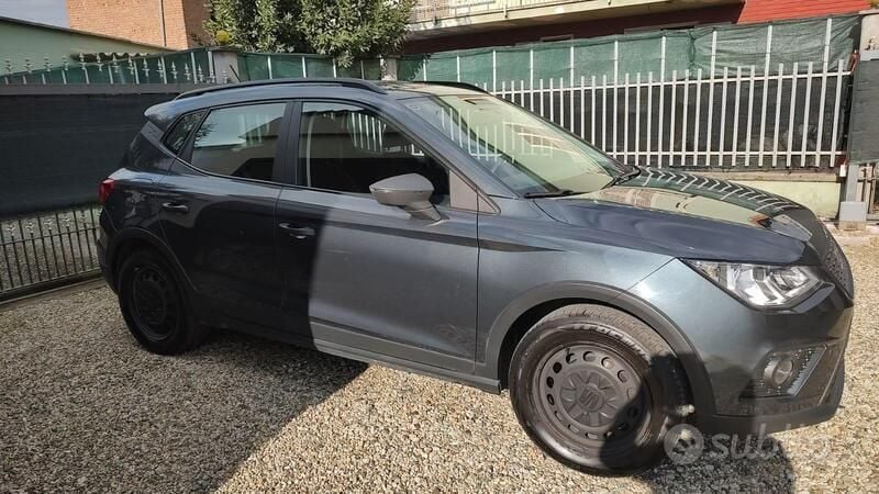 Grigio Usata 2019 Seat Arona FR SUV | 12.000 € (Cara) - Immagine 1/4