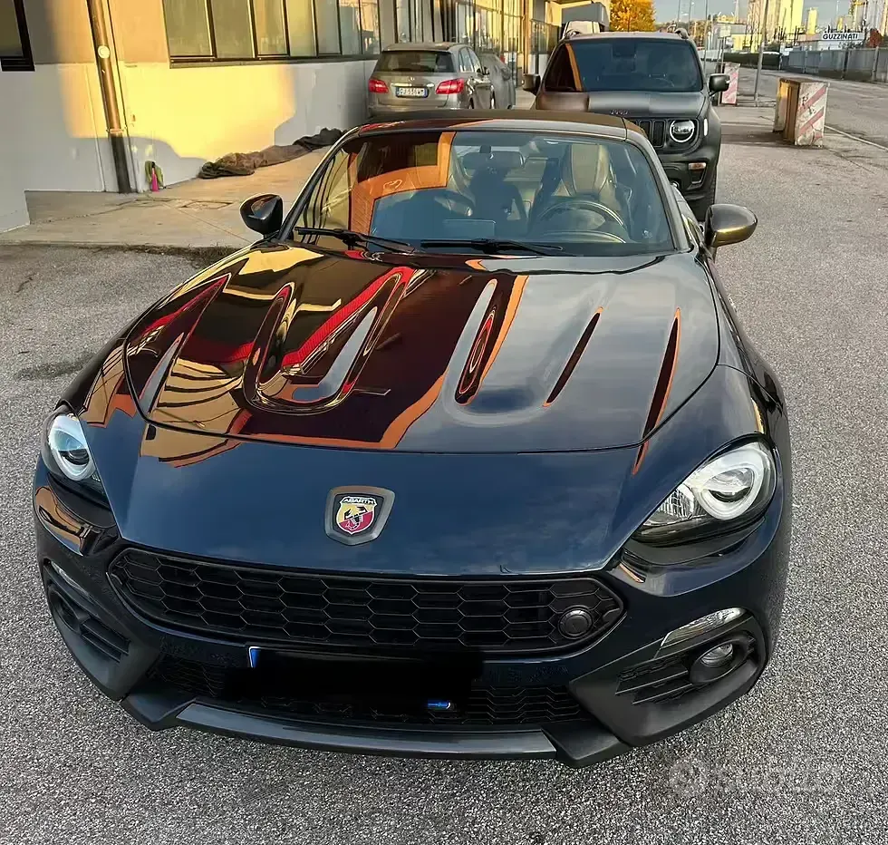 Usata Abarth 124 Spider 170 CV (125 kW) 2018 Bluazzurro Cabrio
