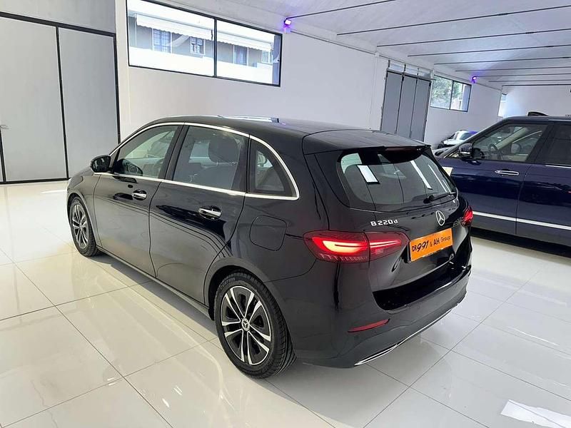 Usata Mercedes B220 Premium 190 CV (139 kW) 2023 Nero Monovolume