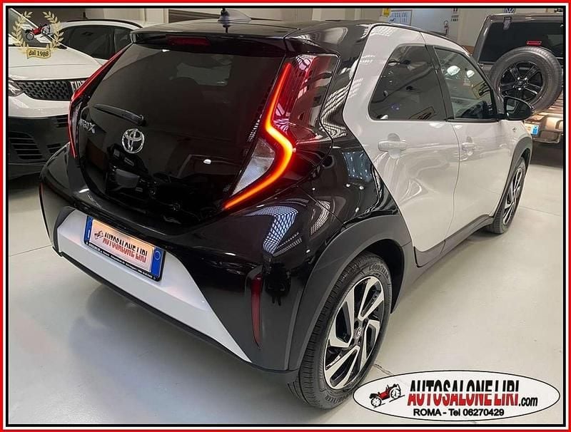 Usata Toyota Aygo X Trend 72 CV (52 kW) 2024 Bianco SUV