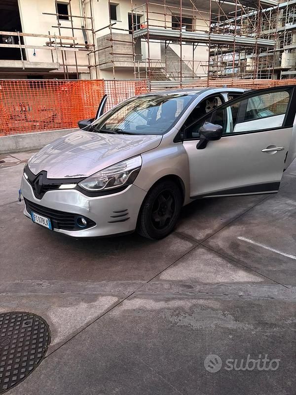 Usata Renault Clio GrandTour 90 CV (66 kW) 2016 Grigio Station wagon