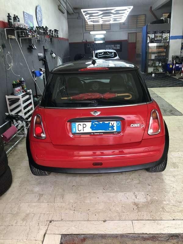 Usata Mini One D 75 CV (55 kW) 2005 Rosso Utilitaria