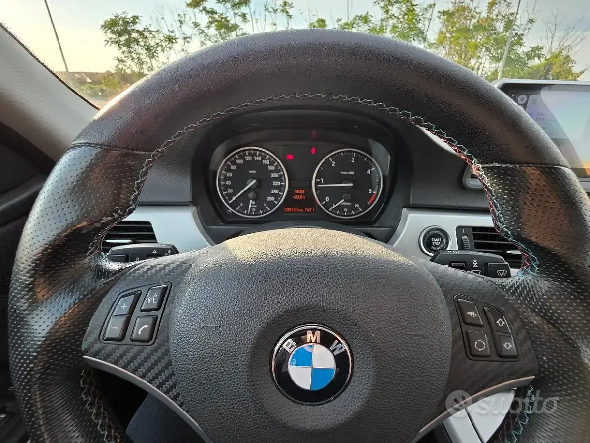Usata BMW 318 Efficient Dynamics 143 CV (105 kW) 2009 Nero Station wagon