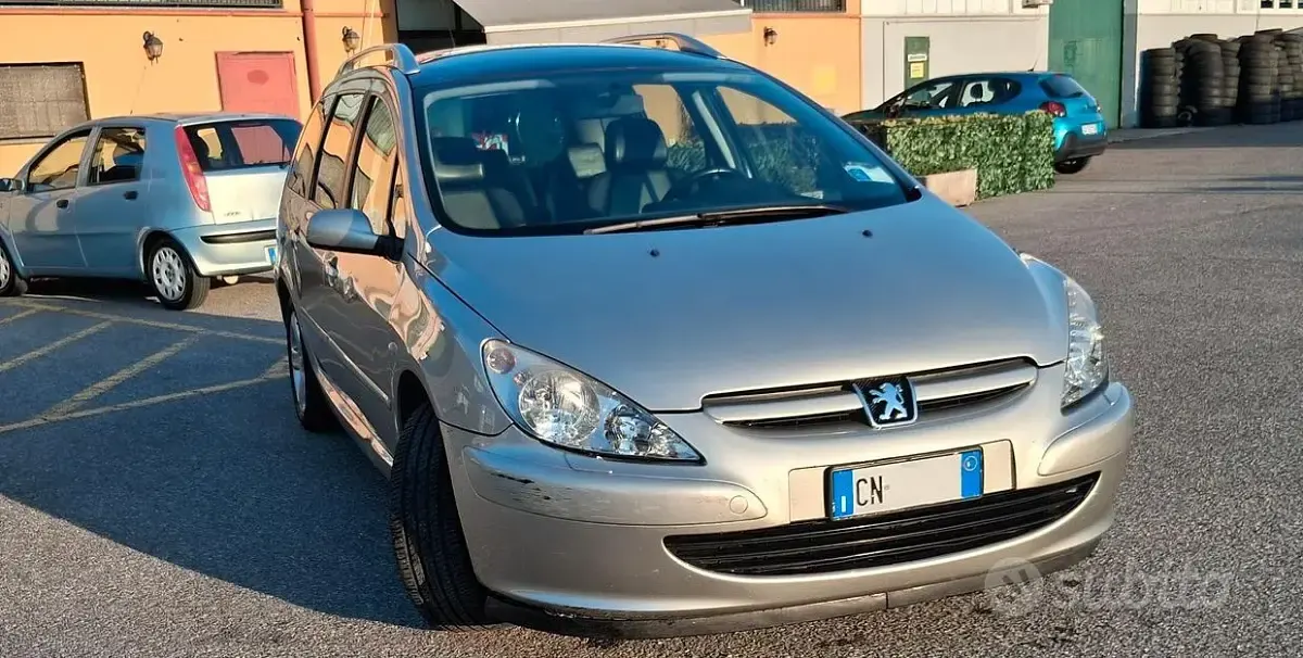 Usata Peugeot 307 109 CV (80 kW) 2004 Grigio Station wagon
