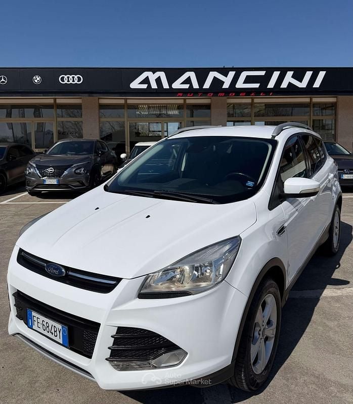 Usata Ford Kuga Titanium 120 CV (88 kW) 2016 Bianco SUV