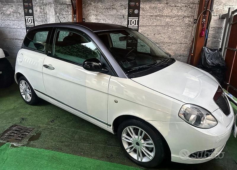 Usata Lancia Ypsilon 59 CV (43 kW) 2010 Bianco Utilitaria