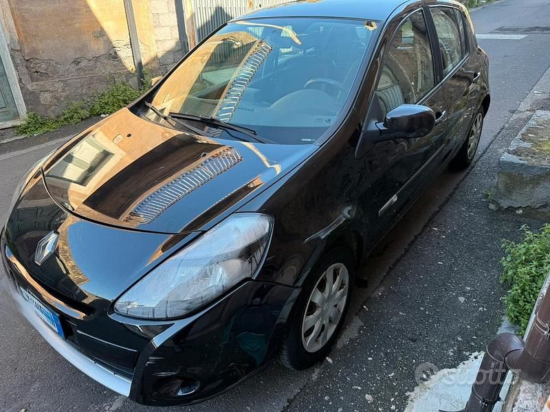 Usata Renault Clio II 2011 Nero Berlina