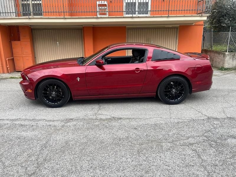 Usata Ford Mustang 306 CV (225 kW) 2014 Rosso Coupé