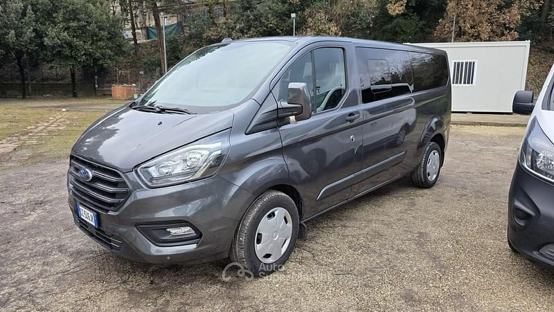 Usata Ford Transit Custom 131 CV (96 kW) 2020 Gray Monovolume
