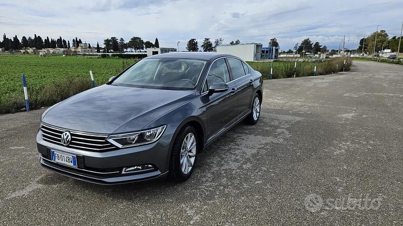 Usata VW Passat Business 120 CV (88 kW) 2016 Grigio Berlina