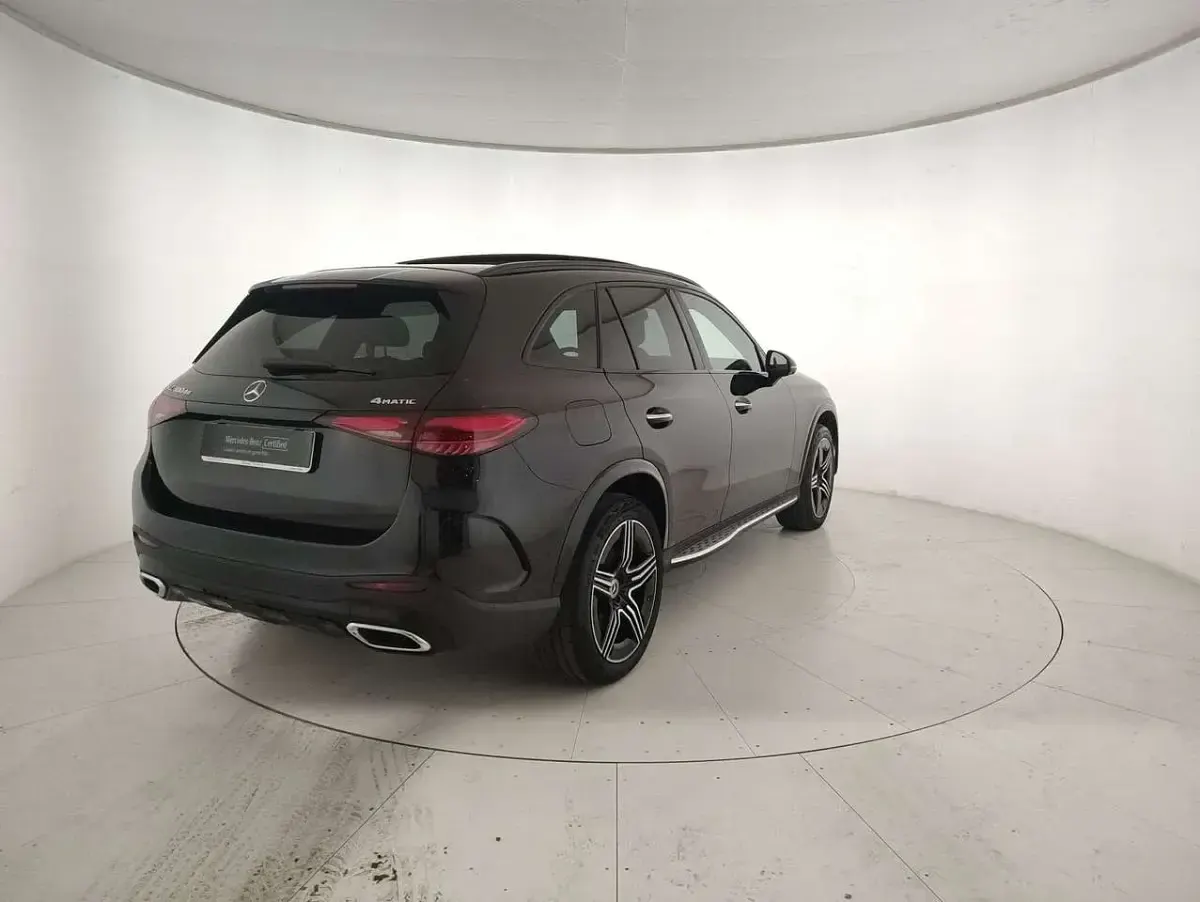 Usata Mercedes GLC300 AMG Line Premium Plus 333 CV (244 kW) 2023 Nero SUV