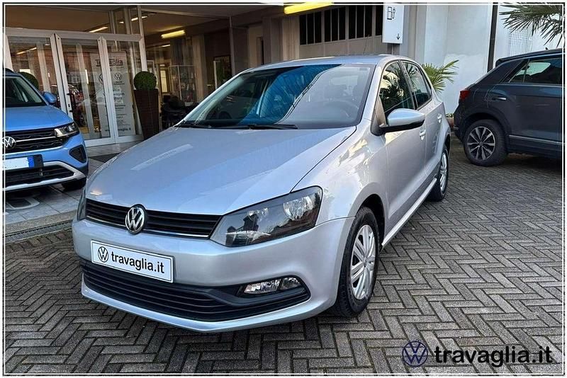 Usata VW Polo Trendline 60 CV (44 kW) 2015 Argento Berlina